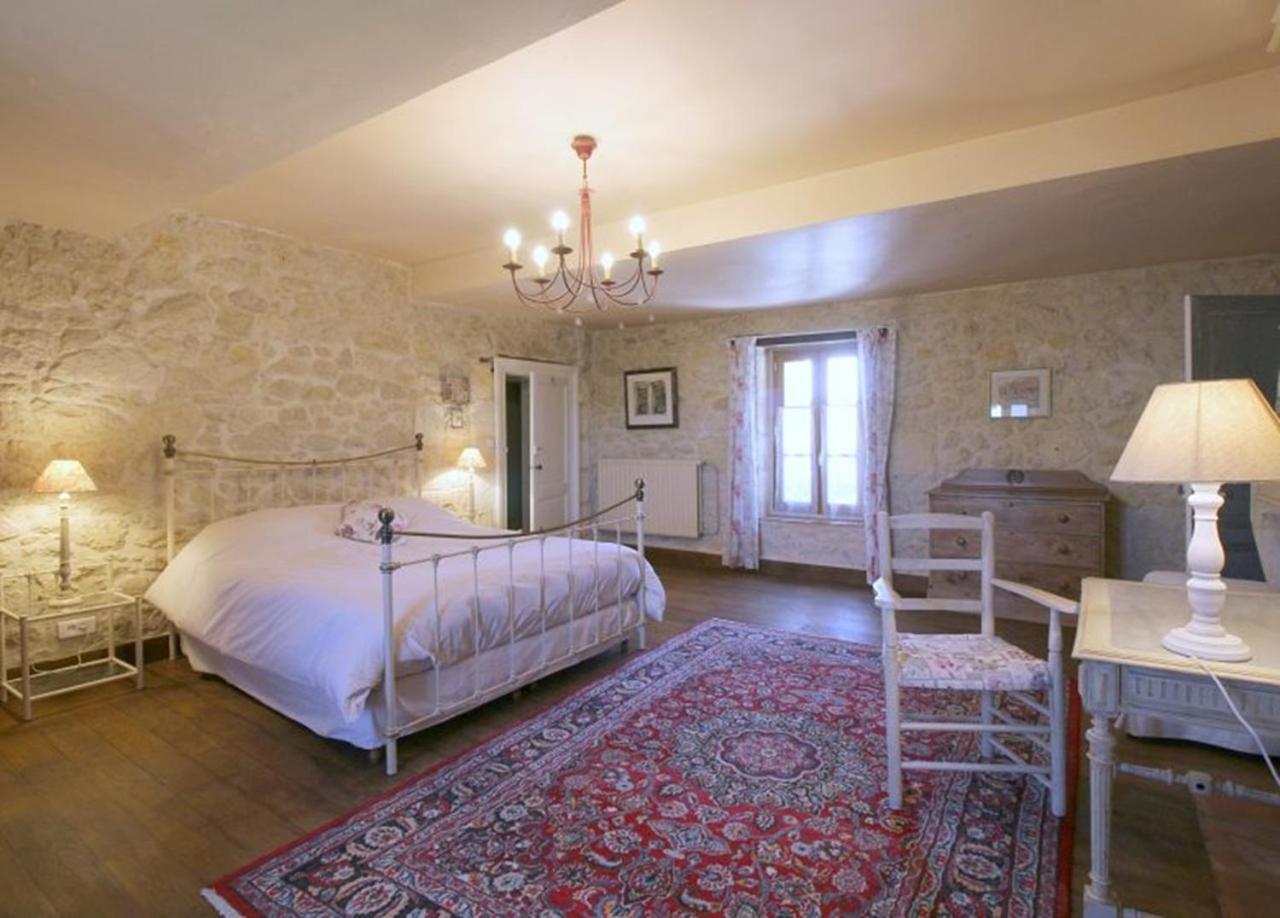 Chambre D'Hotes Spacieuse, Salle De Bain Privative Saint-Michel-de-Fronsac Esterno foto