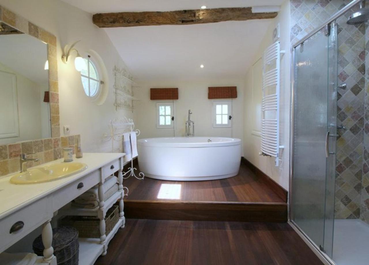 Chambre D'Hotes Spacieuse, Salle De Bain Privative Saint-Michel-de-Fronsac Esterno foto
